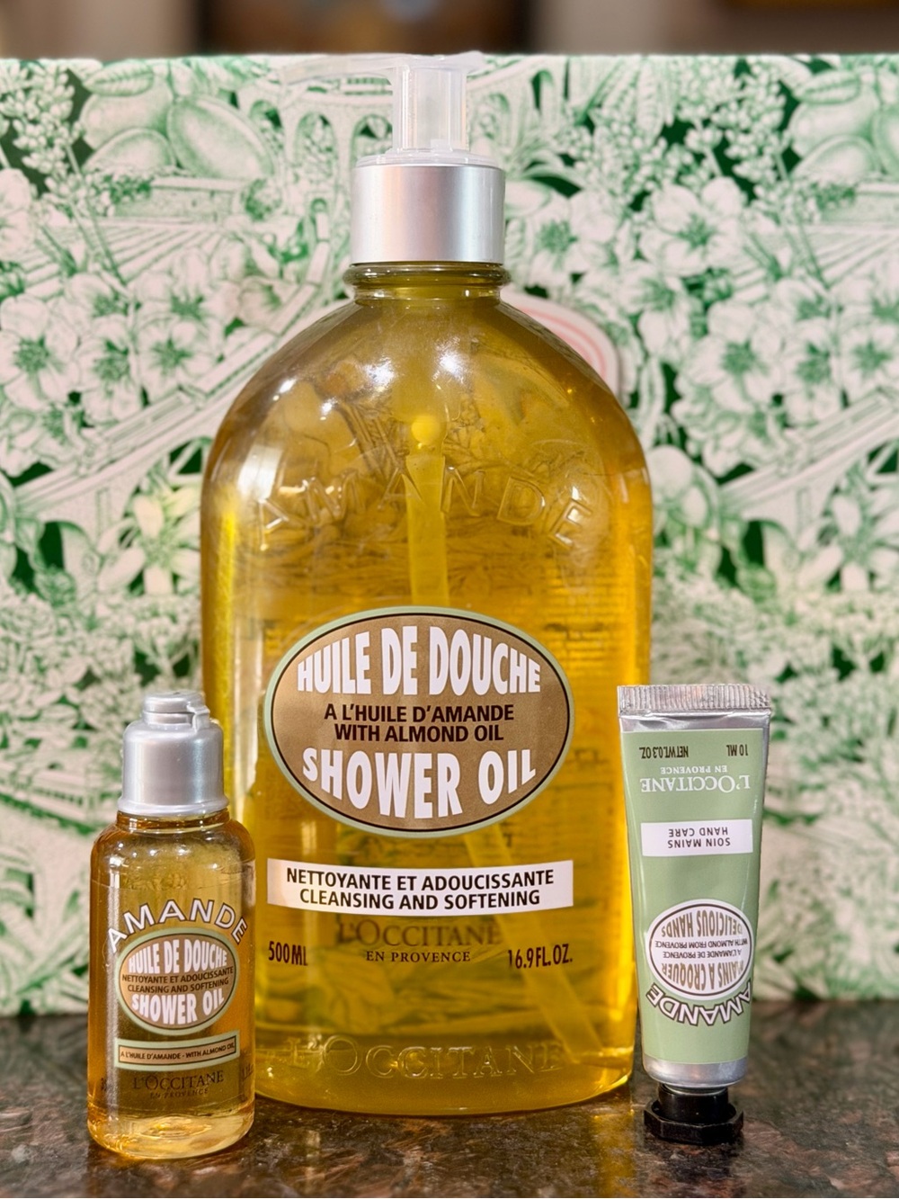 L'OCCITANE Almond 3 piece gift set